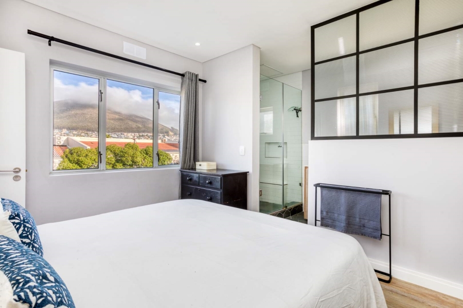 1 Bedroom Property for Sale in Mouille Point Western Cape